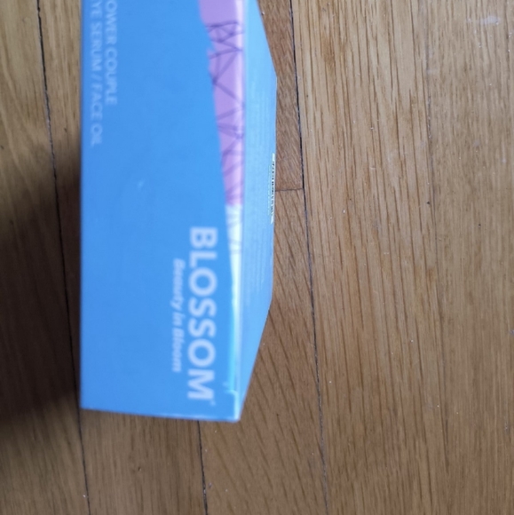 Blossom Power Couple Eye serum/ Face oil - Picture 3 of 5